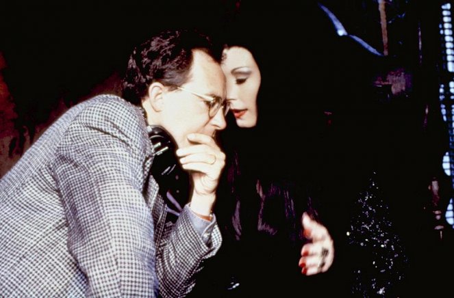 Rodina Addamsovcov 2 - Z nakrúcania - Barry Sonnenfeld, Anjelica Huston