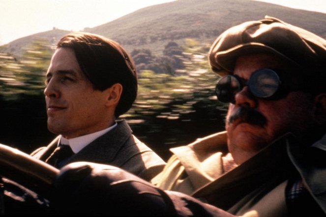The Englishman Who Went Up a Hill But Came Down a Mountain - Z filmu - Hugh Grant, Ian McNeice