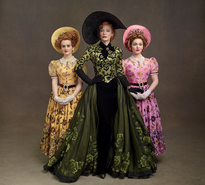 Cenicienta - Promoción - Sophie McShera, Cate Blanchett, Holliday Grainger