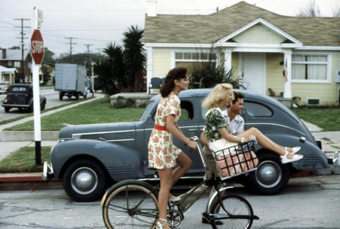 Swing Shift - Van film - Christine Lahti, Goldie Hawn, Kurt Russell