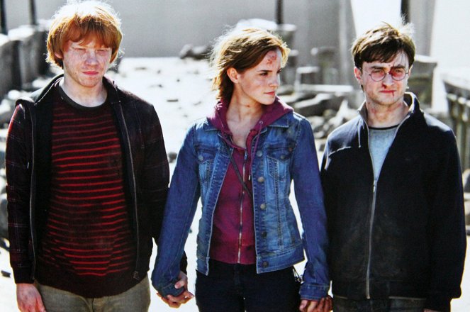 Harry Potter and the Deathly Hallows: Part 2 - Van de set - Rupert Grint, Emma Watson, Daniel Radcliffe