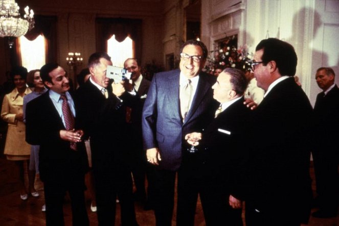 Nixon - Kuvat elokuvasta - David Paymer, James Woods, Paul Sorvino, Bob Hoskins