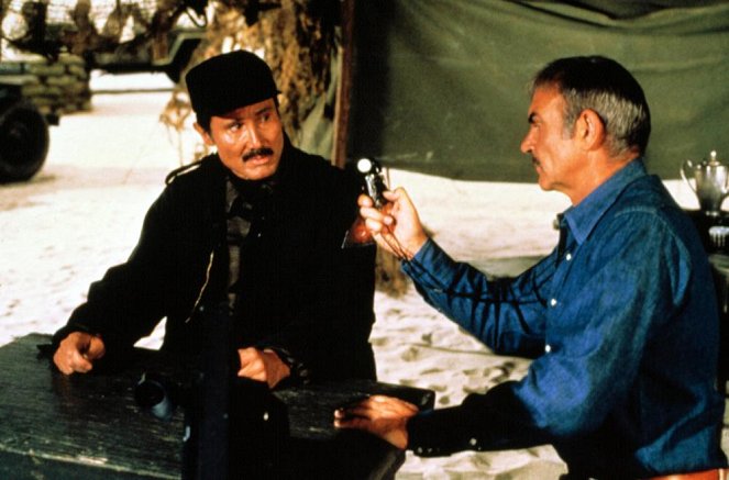 Gyilkos optika - Filmfotók - Henry Silva, Sean Connery