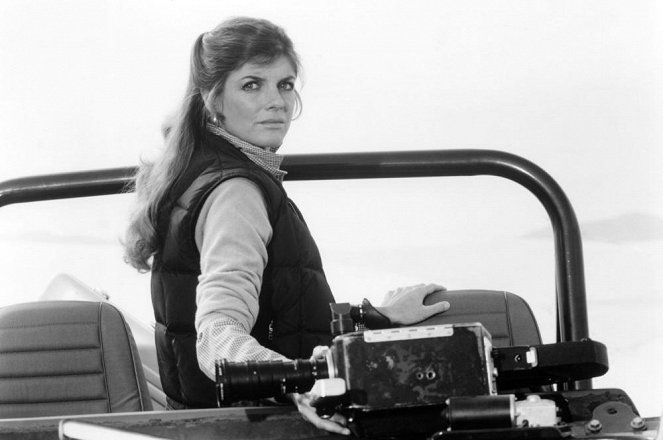 Wrong Is Right - Photos - Katharine Ross
