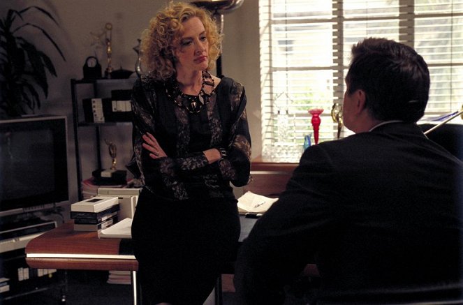 The Last Shot - Photos - Joan Cusack