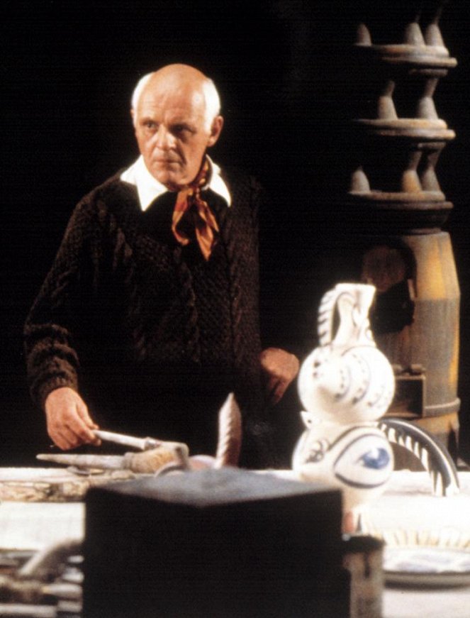 Surviving Picasso - Van film - Anthony Hopkins