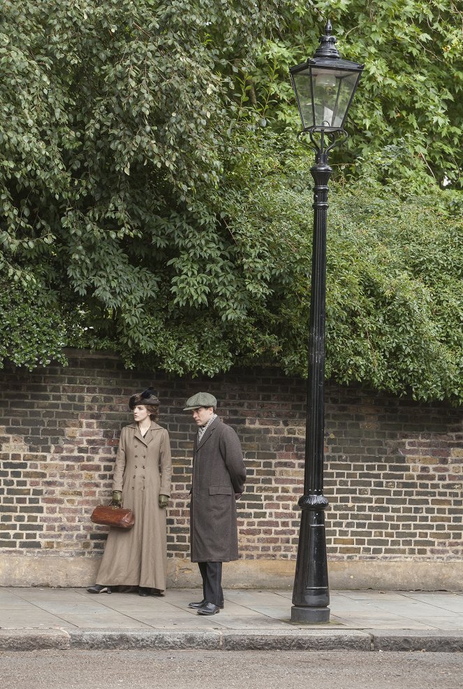 Mr. Selfridge - Season 2 - Episode 10 - De la película - Aisling Loftus, Trystan Gravelle