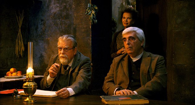 Gebo and the Shadow - Photos - Michael Lonsdale, Claudia Cardinale, Luís Miguel Cintra