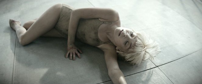 Sia - Elastic Heart - Filmfotók - Maddie Ziegler