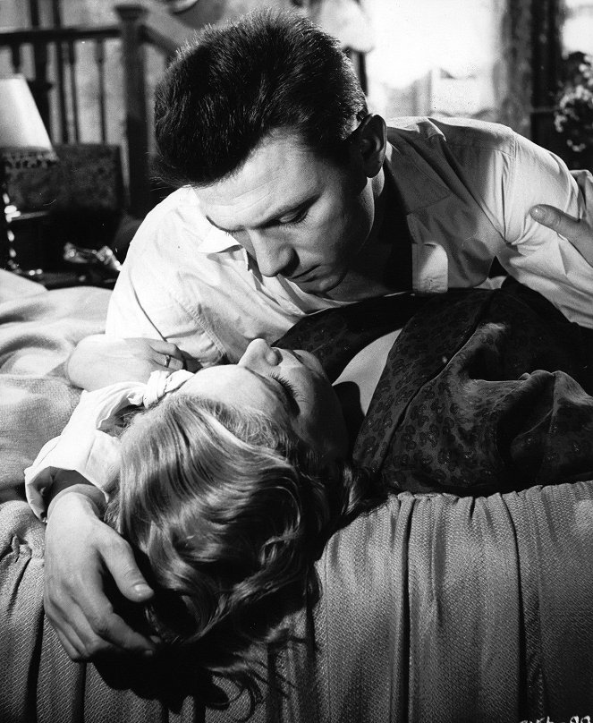Room at the Top - Photos - Simone Signoret, Laurence Harvey