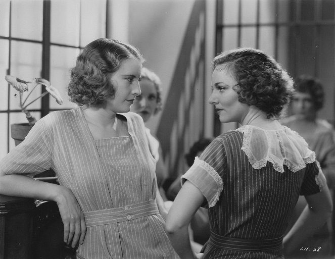Ladies They Talk About - Do filme - Barbara Stanwyck, Dorothy Burgess