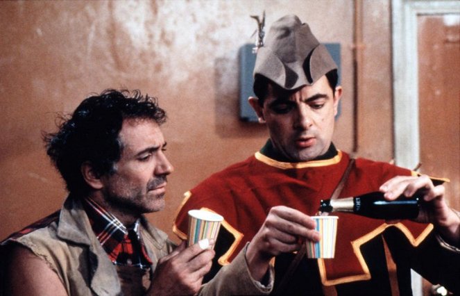 Os Homens Medem-se aos Palmos - Do filme - Emil Wolk, Rowan Atkinson