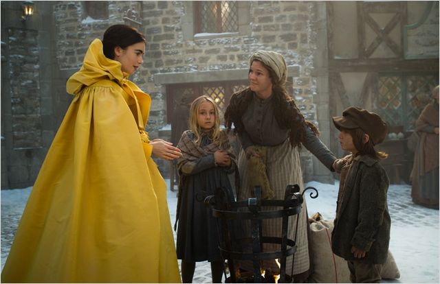Blanche Neige - Film - Lily Collins