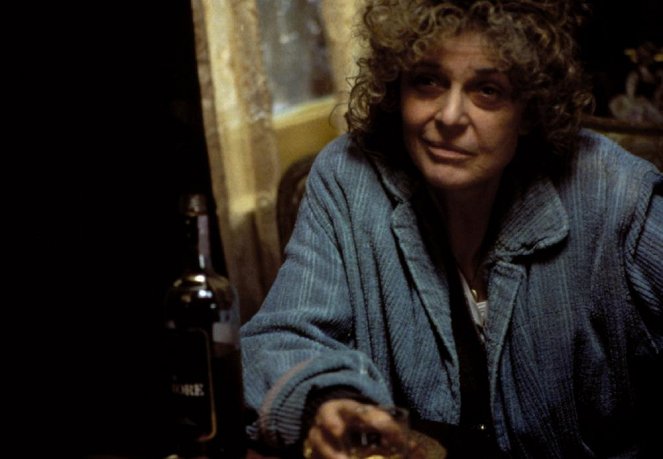 Malice - Eine Intrige - Filmfotos - Anne Bancroft