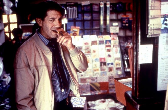 Unforgettable - Do filme - Peter Coyote