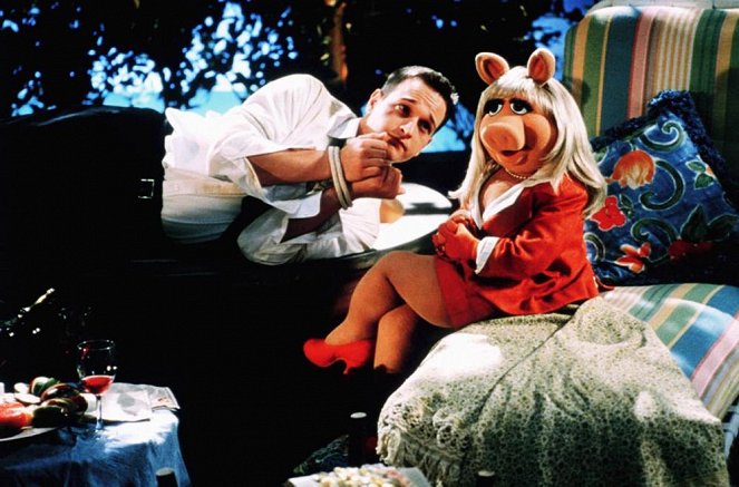 Muppets From Space - Filmfotók - Josh Charles
