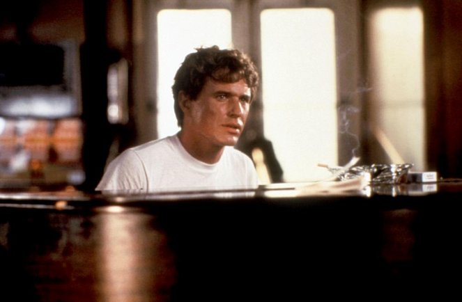 Eddie and the Cruisers - Photos - Tom Berenger