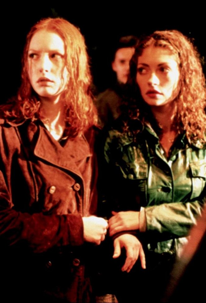 Urban Legend - Z filmu - Alicia Witt, Rebecca Gayheart