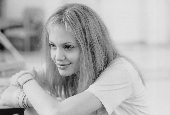 Vuosi nuoruudestani - Kuvat elokuvasta - Angelina Jolie