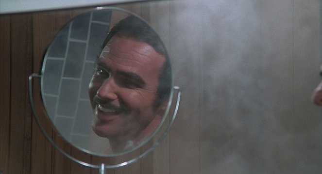 Pähkähullujen Paratiisi - Kuvat elokuvasta - Burt Reynolds