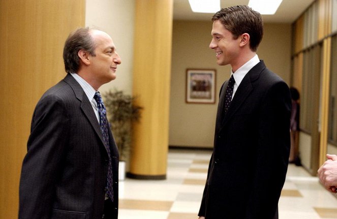 In Good Company - Photos - David Paymer, Topher Grace