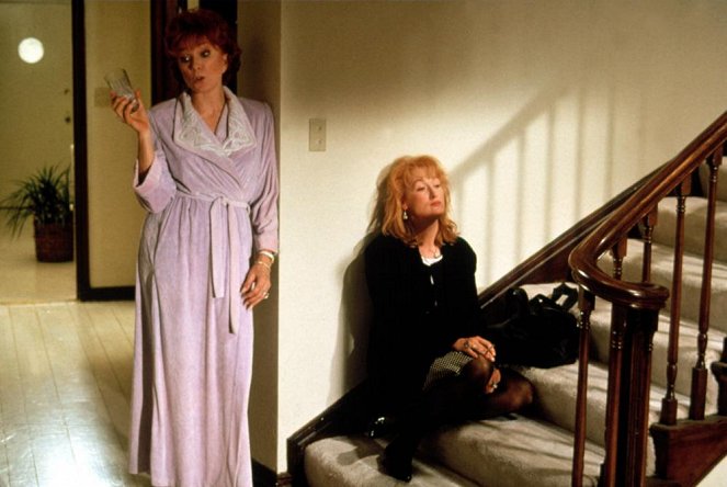 Képeslapok a szakadékból - Filmfotók - Shirley MacLaine, Meryl Streep