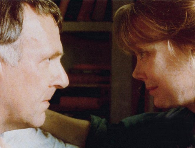 In the Bedroom - Photos - Tom Wilkinson, Sissy Spacek