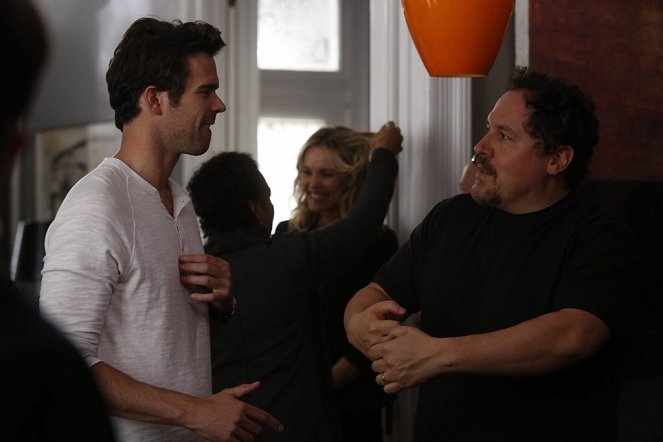 About A Boy - Season 1 - Willkommen in San Francisco - Dreharbeiten - David Walton, Jon Favreau