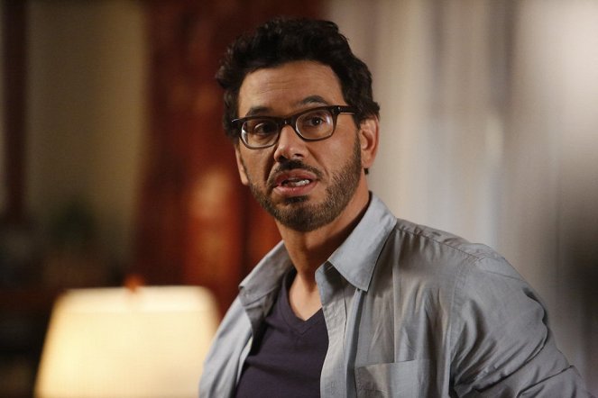 About a Boy - About a Godfather - Photos - Al Madrigal