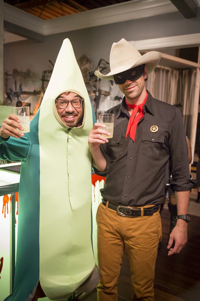 About a Boy - About a Will-O-Ween - Making of - Al Madrigal