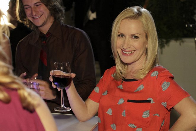 Hollywood Game Night - Z nakrúcania - Angela Kinsey