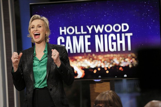 Hollywood Game Night - Photos - Jane Lynch