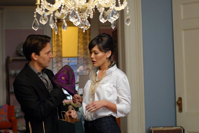 Lipstick Jungle - Season 1 - Chapter Two: Nothing Sacred - Photos - Andrew McCarthy, Lindsay Price