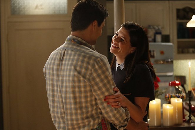 Marry Me - Move Me - De la película - Casey Wilson