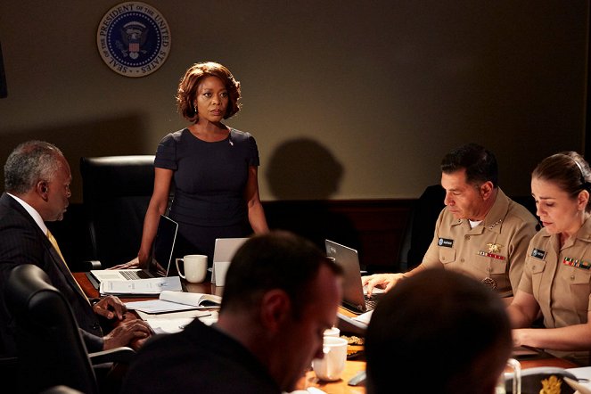 State of Affairs - Here and Now - Z filmu - Alfre Woodard