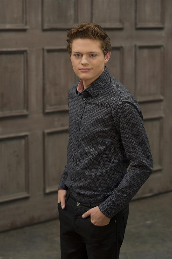 Switched at Birth - Promo - Sean Berdy