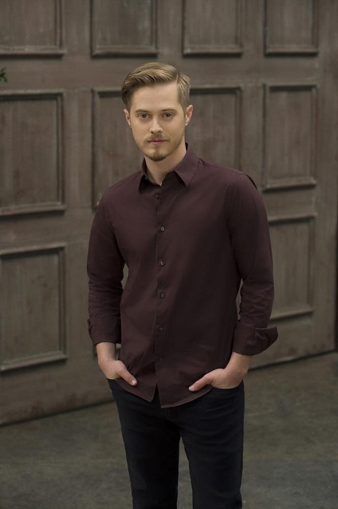 Switched at Birth - Promoción - Lucas Grabeel