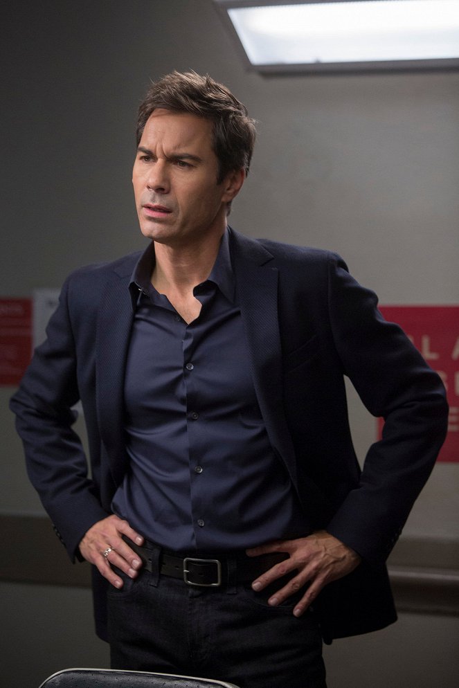 The Mysteries of Laura - The Mystery of the Exsanguinated Ex - De la película - Eric McCormack