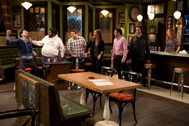 Undateable - Season 1 - Go for Gary - Photos - Rick Glassman, Ron Funches, David Fynn, Bianca Kajlich, Brent Morin, Chris D'Elia, Eva Amurri Martino