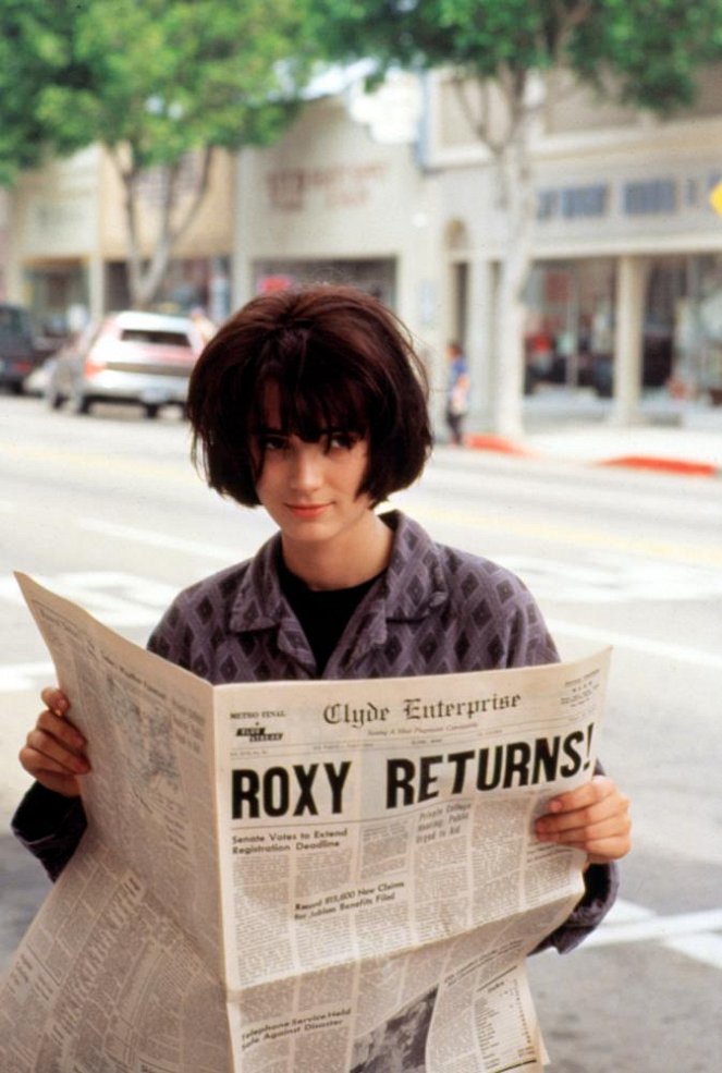 Welcome Home, Roxy Carmichael - Do filme - Winona Ryder
