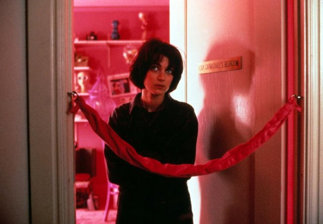 Welcome Home, Roxy Carmichael - Kuvat elokuvasta - Winona Ryder