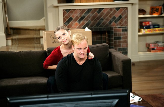 Gary Unmarried - Gary Gets His Stuff Back - Photos - Jaime King, Jay Mohr