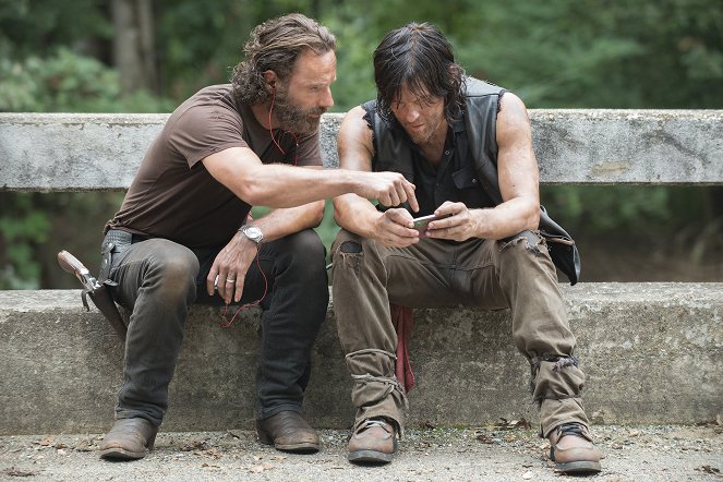 The Walking Dead - Season 5 - Them - Making of - Andrew Lincoln, Norman Reedus