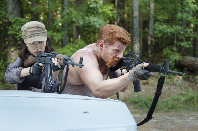 The Walking Dead - A távolság - Filmfotók - Christian Serratos, Michael Cudlitz