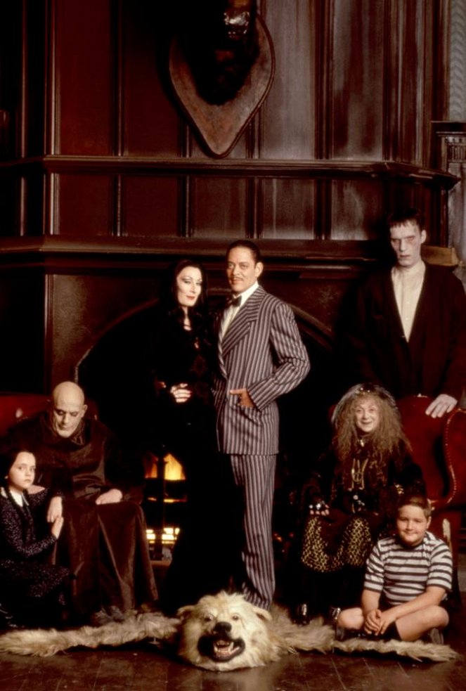 La Famille Addams - Promo - Christina Ricci, Christopher Lloyd, Anjelica Huston, Raul Julia, Judith Malina, Carel Struycken, Jimmy Workman