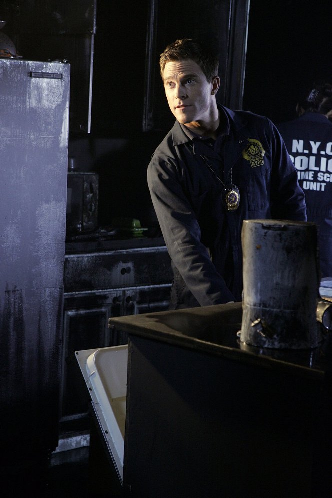 Law & Order: Special Victims Unit - Trade - Photos - Mike Doyle