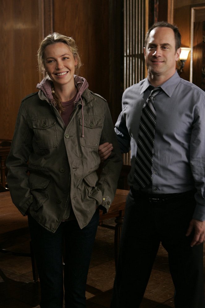 Law & Order: Special Victims Unit - Season 8 - Clock - Photos - Connie Nielsen, Christopher Meloni
