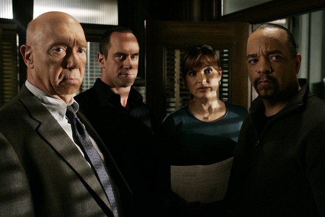 Law & Order: Special Victims Unit - Annihilated - Van film - Dann Florek, Christopher Meloni, Mariska Hargitay, Ice-T