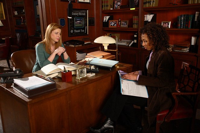 Zákon a poriadok: Špeciálna jednotka - Season 8 - Screwed - Z filmu - Diane Neal, Tamara Tunie