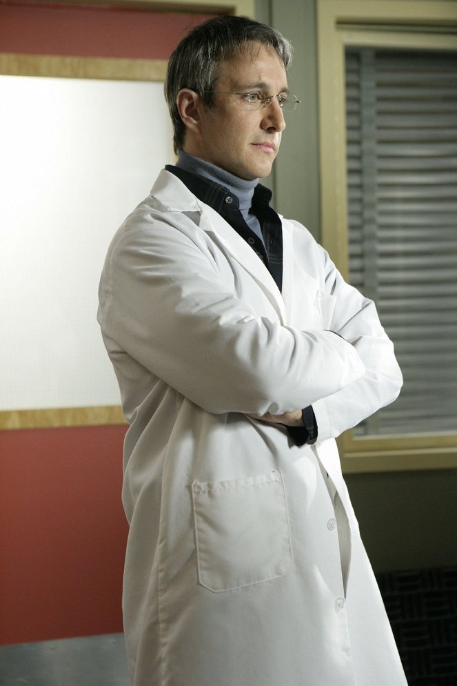 Law & Order: Special Victims Unit - Alternate - Photos - Bronson Pinchot
